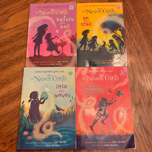 Disney the NEVER GIRLS book collection #1-12 - Picture 8 of 10
